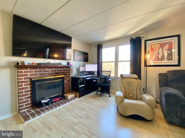 $2,450 | 216 Chester Pike, Ridley Park, PA 19078