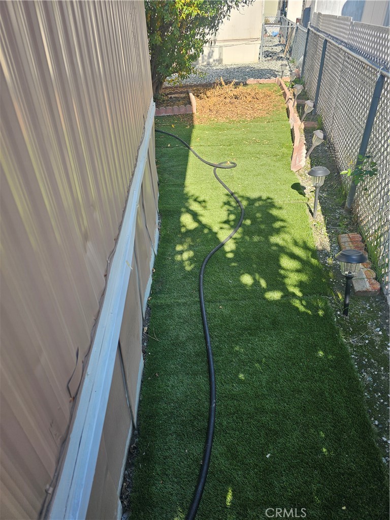 206 Lyon, Unit 109 Hemet, CA 92545 - Photo 8 of 11 a view of a garden