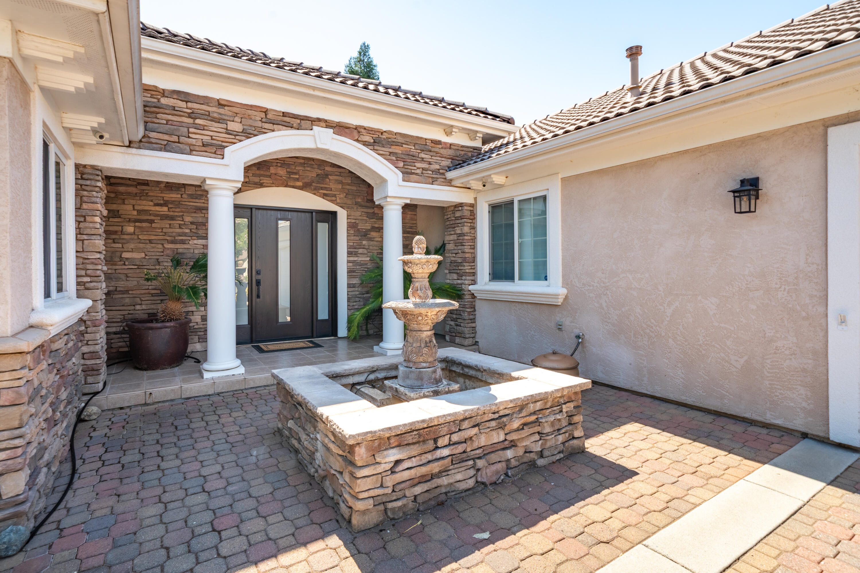864 River Bend Road Redding, CA 96003 - Photo 16 of 115 PILLARS