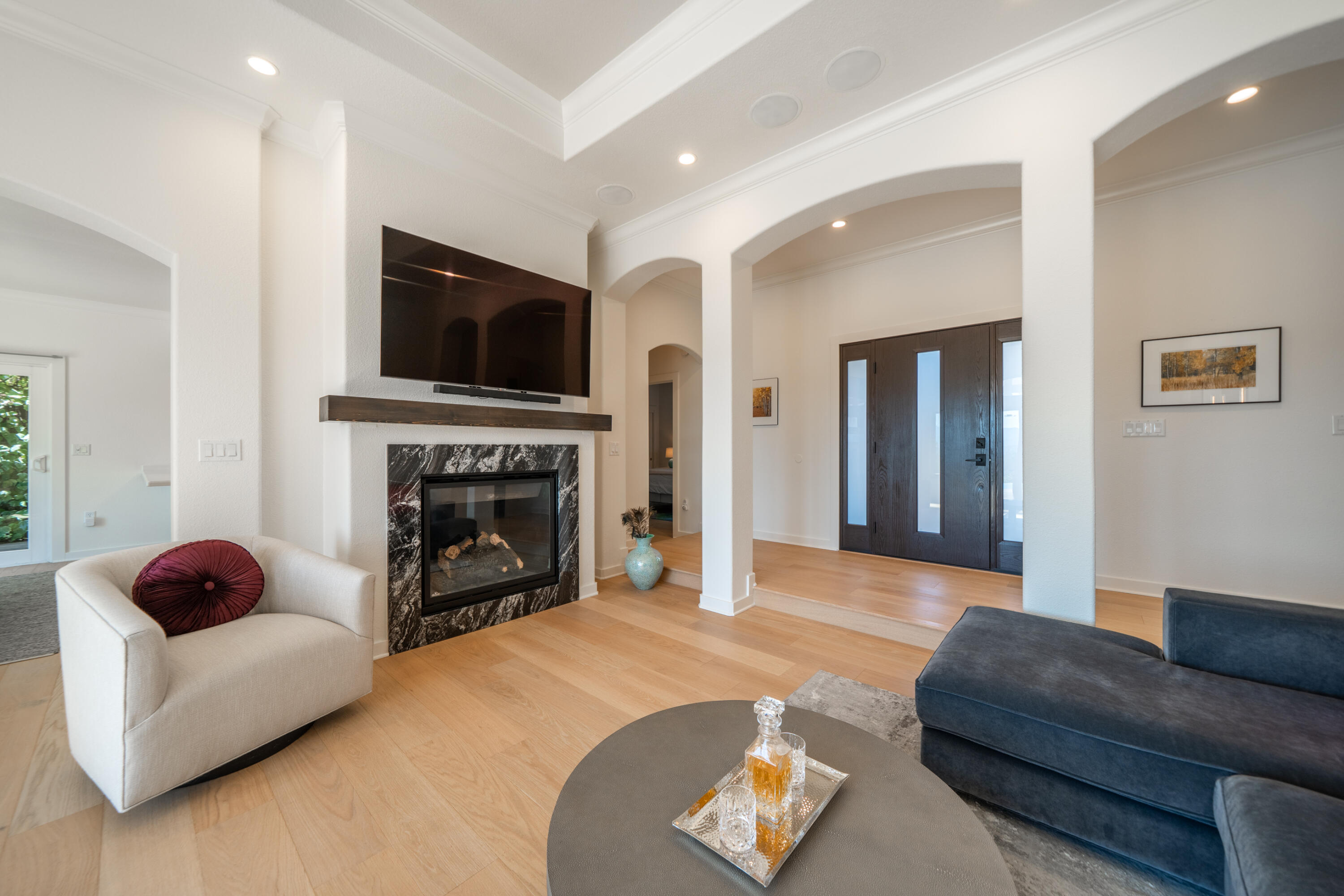 864 River Bend Road Redding, CA 96003 - Photo 24 of 115 WHITE OAK PLANK FLOORING