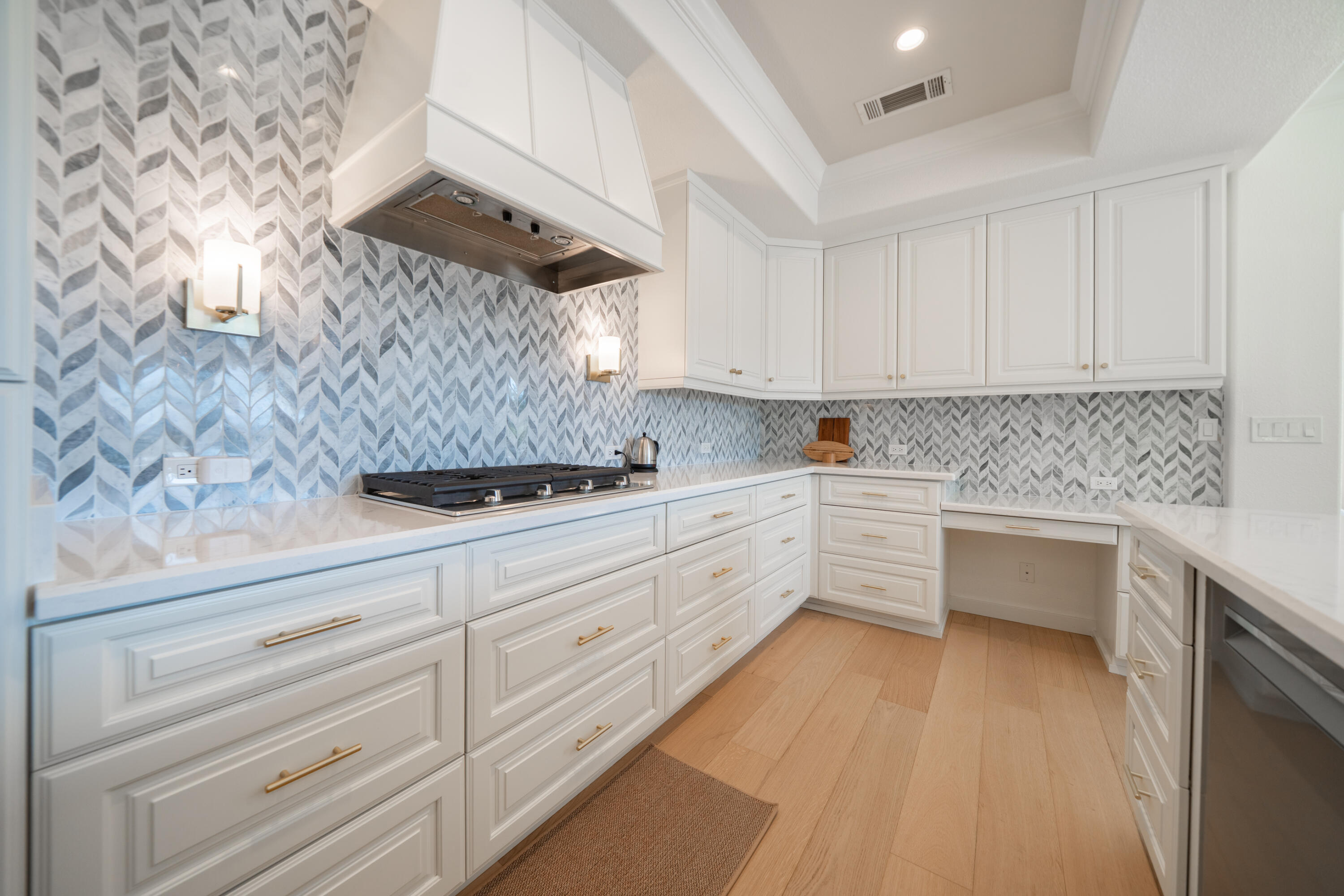 864 River Bend Road Redding, CA 96003 - Photo 34 of 115 SAMSUNG RANGETOP