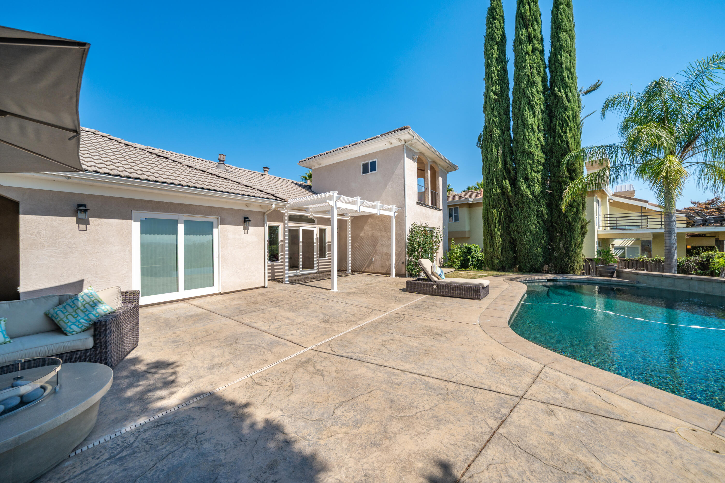 864 River Bend Road Redding, CA 96003 - Photo 77 of 115 STUCCO EXTERIOR