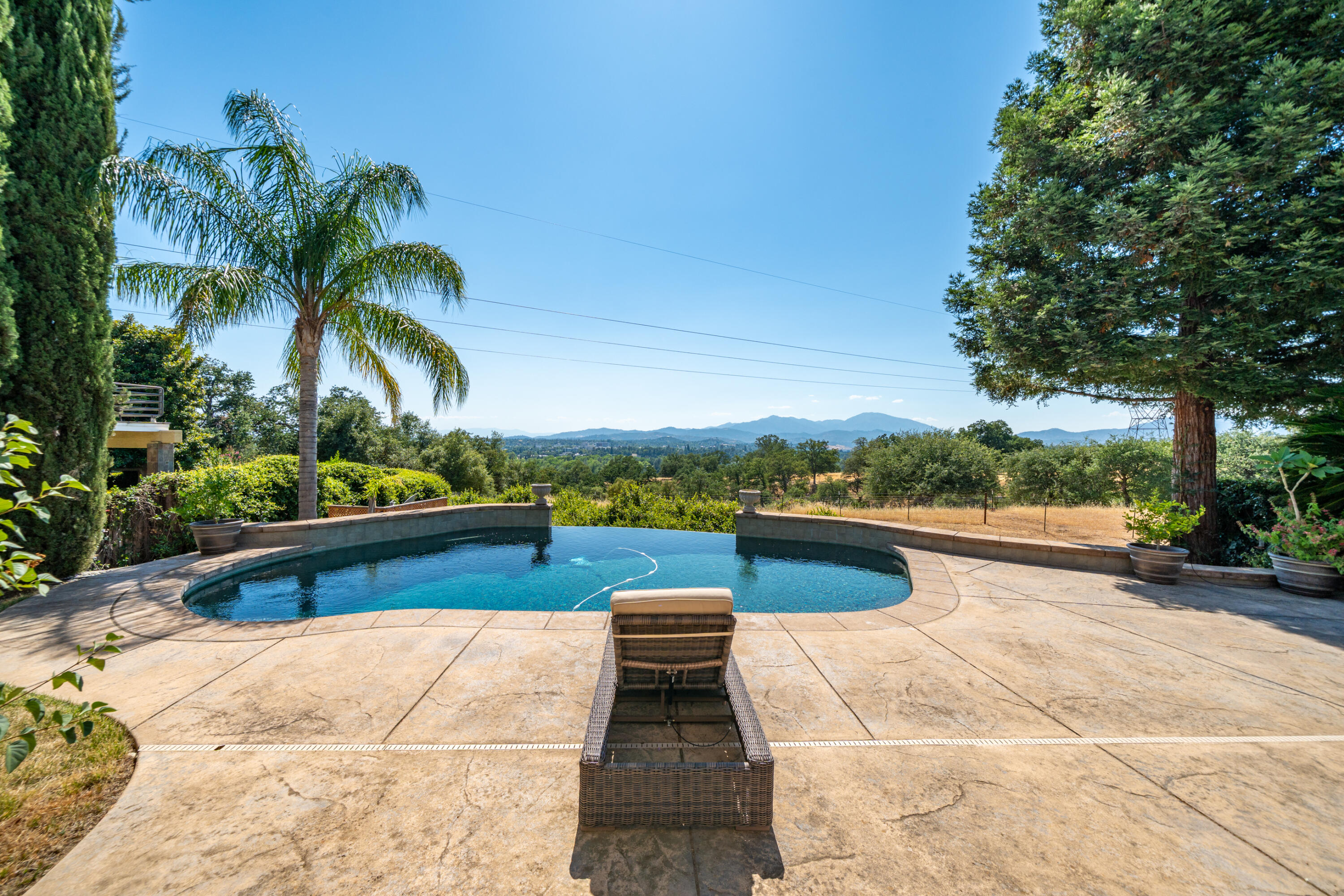 864 River Bend Road Redding, CA 96003 - Photo 89 of 115 SUN SPOT