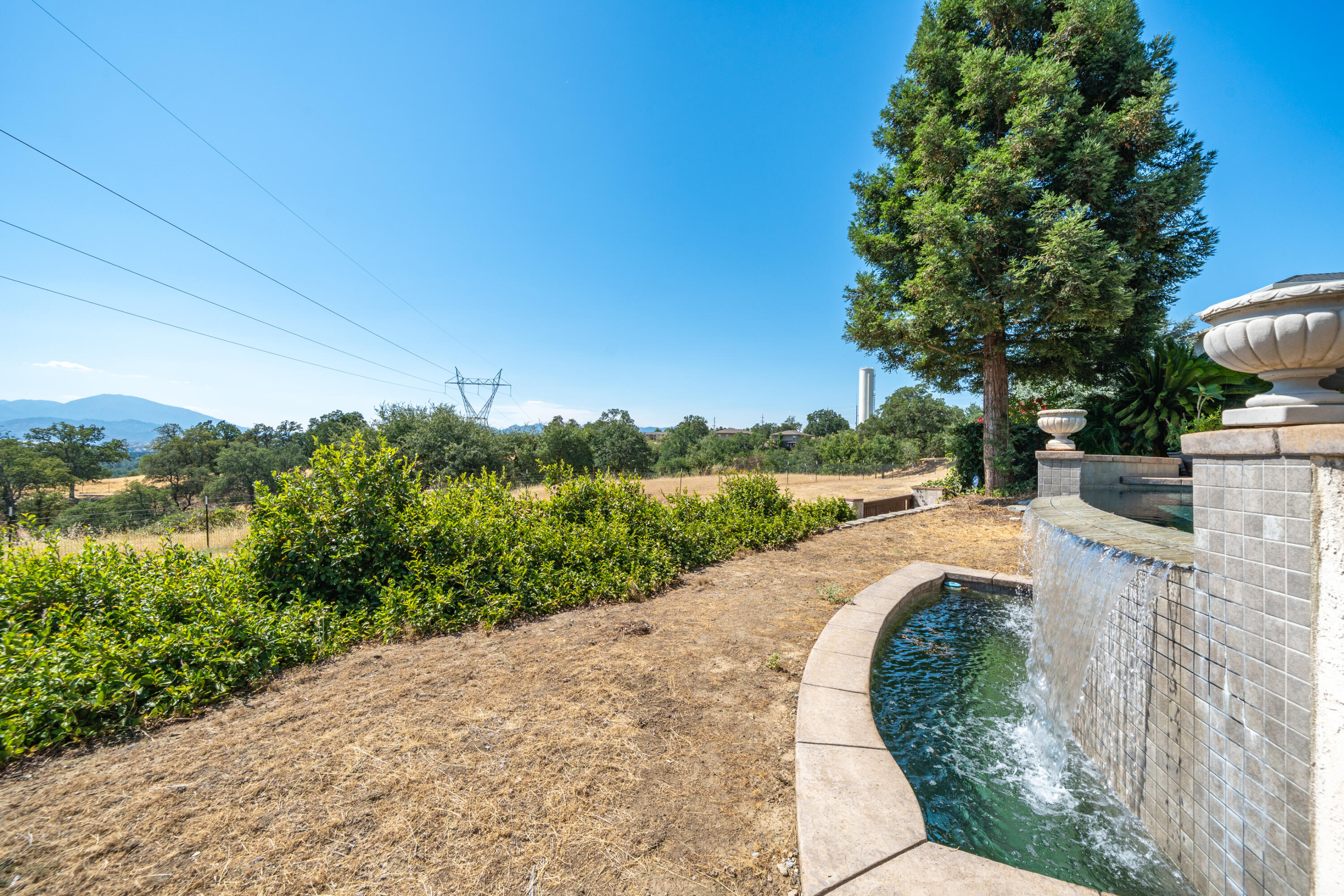864 River Bend Road Redding, CA 96003 - Photo 90 of 115 WATERFALL