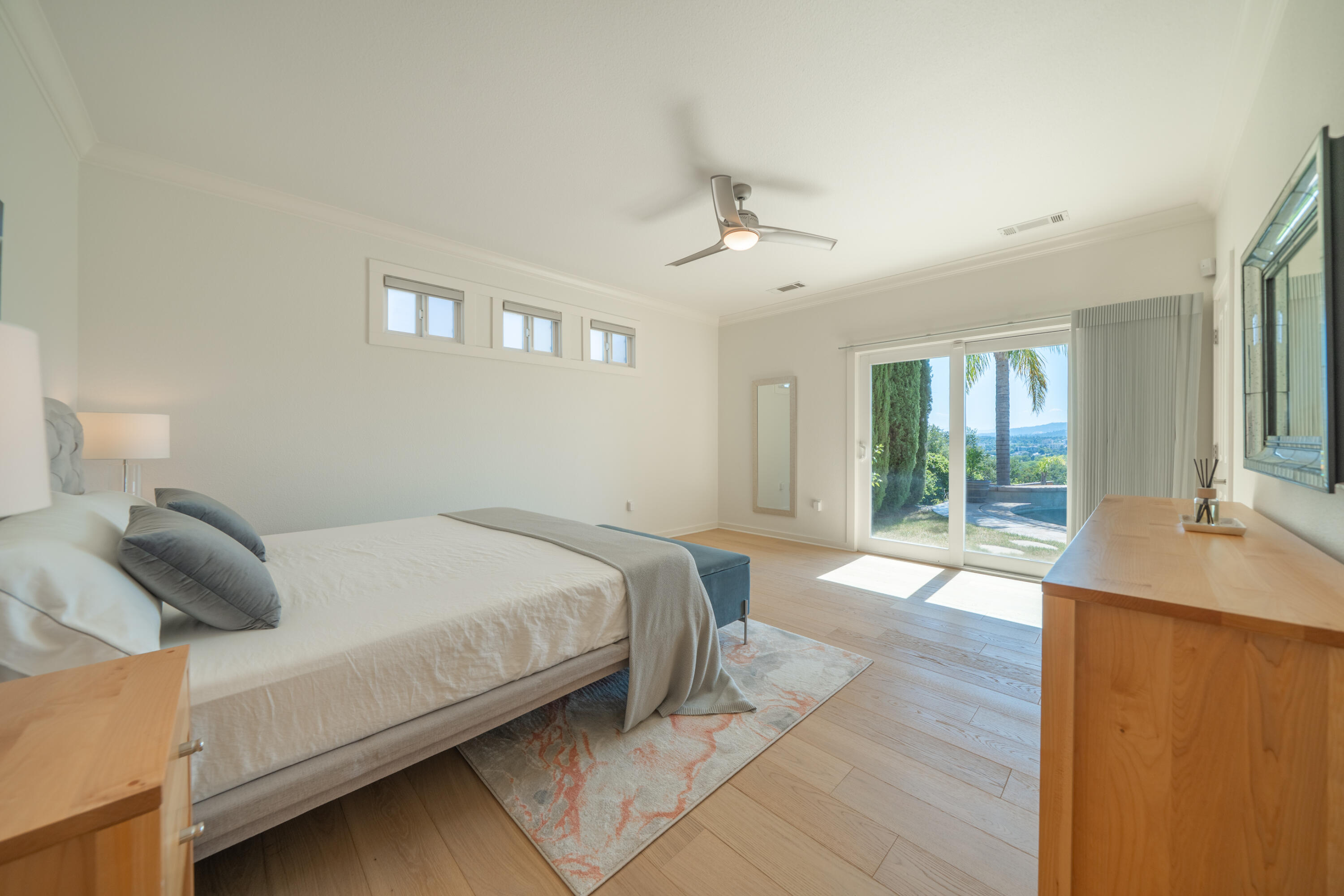 864 River Bend Road Redding, CA 96003 - Photo 9 of 115 MAIN SUITE