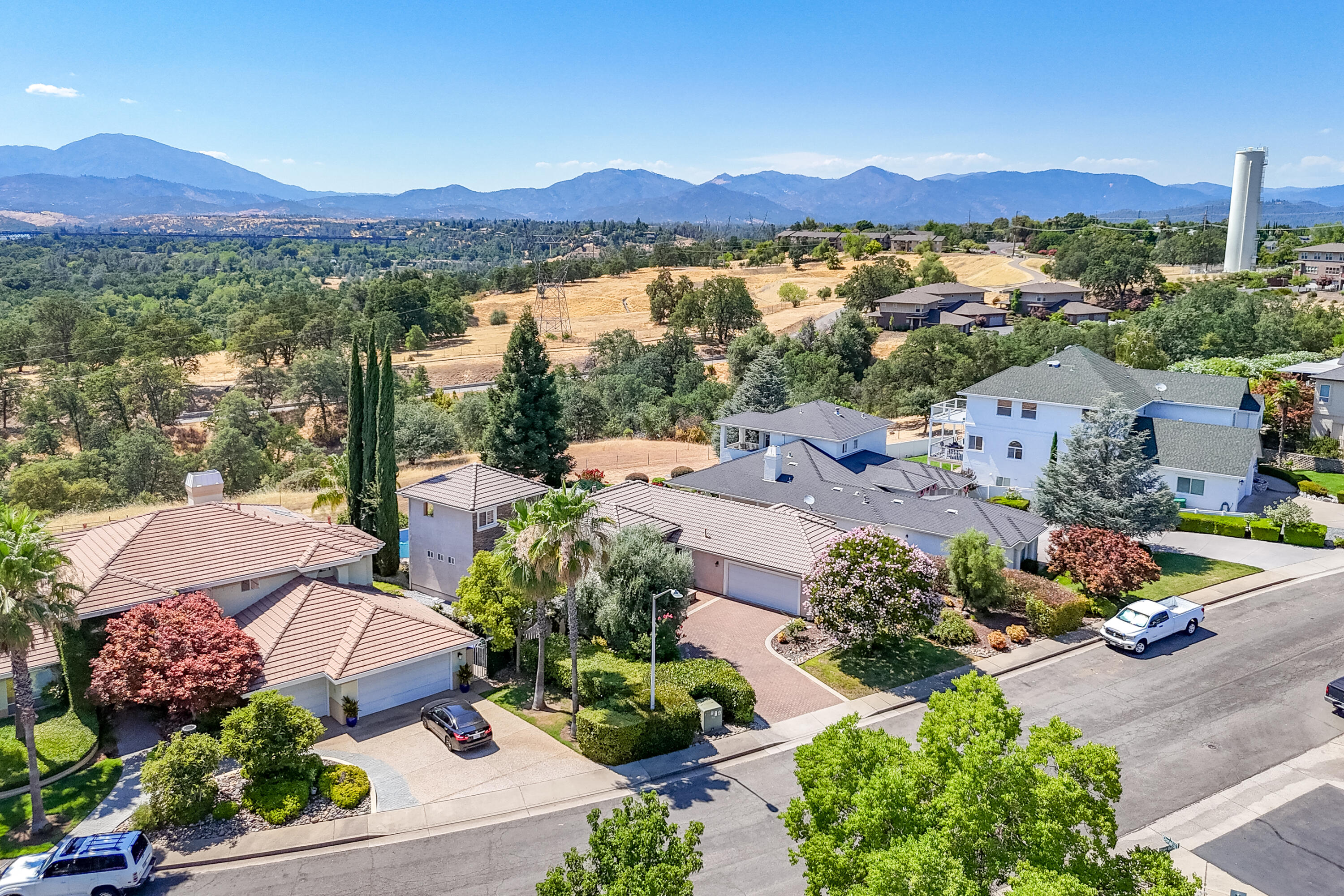864 River Bend Road Redding, CA 96003 - Photo 97 of 115 VIEW NORTHWEST