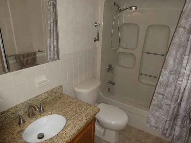 $229,900 | 490 River Road, Unit 3, Manchester, NH 03104