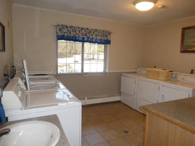 $229,900 | 490 River Road, Unit 3, Manchester, NH 03104