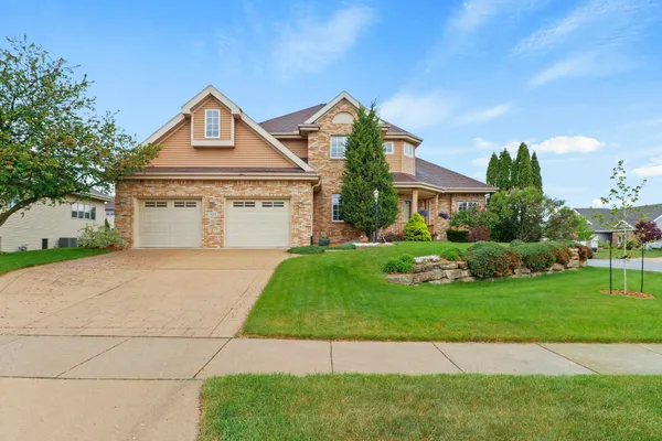 $749,900 | 301 Bergamont Boulevard, Oregon, WI 53575