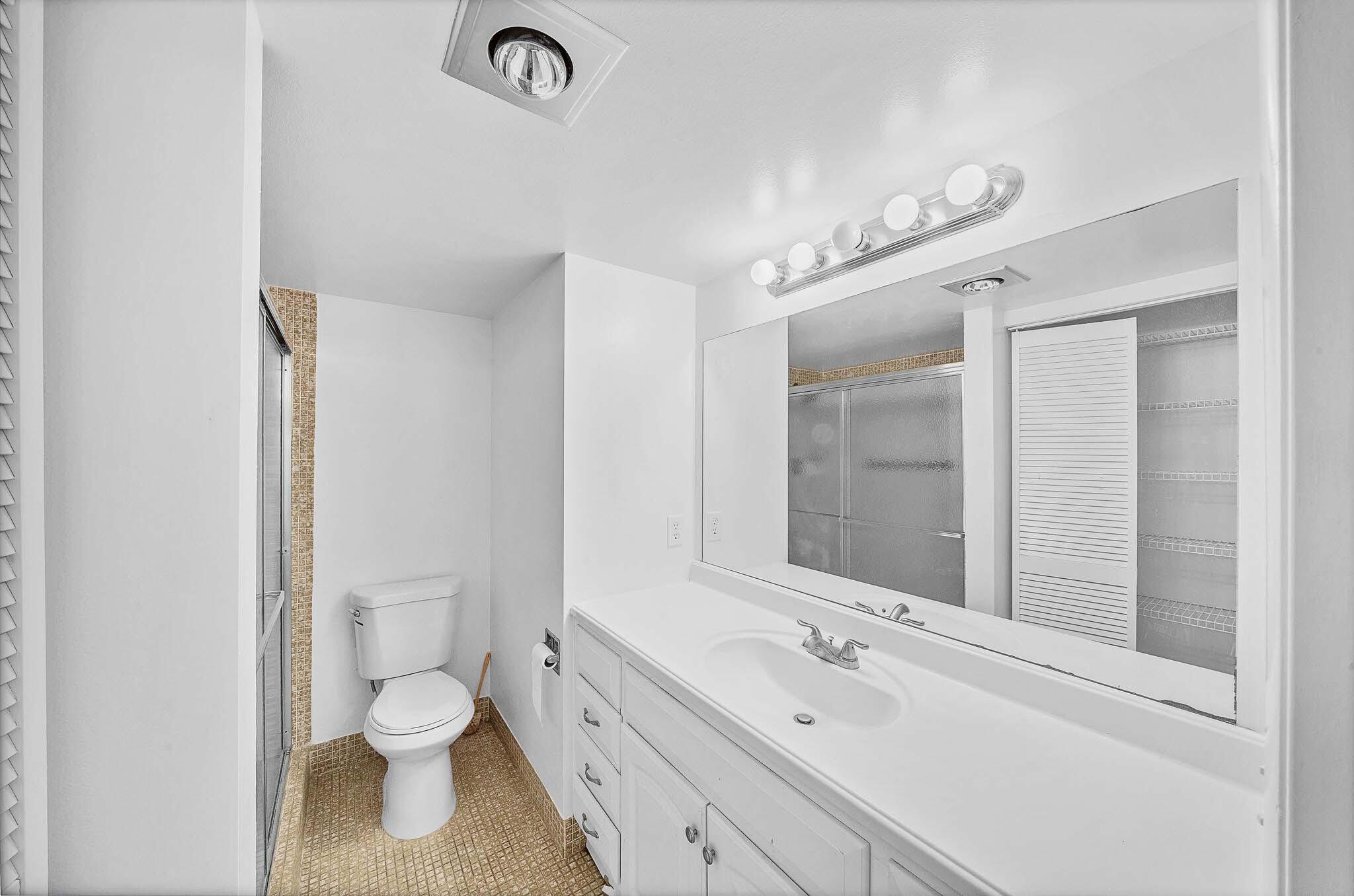 2049 Hythe A Boca Raton, FL 33434 - Photo 20 of 38 9 Primary Bedroom (5)