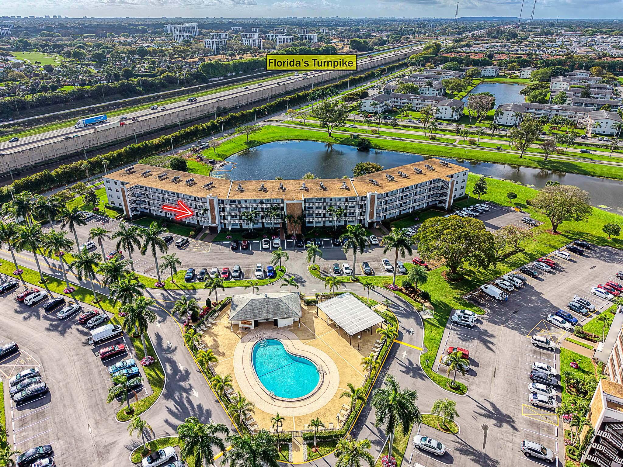 2049 Hythe A Boca Raton, FL 33434 - Photo 2 of 38 1 Aerial Views (1)
