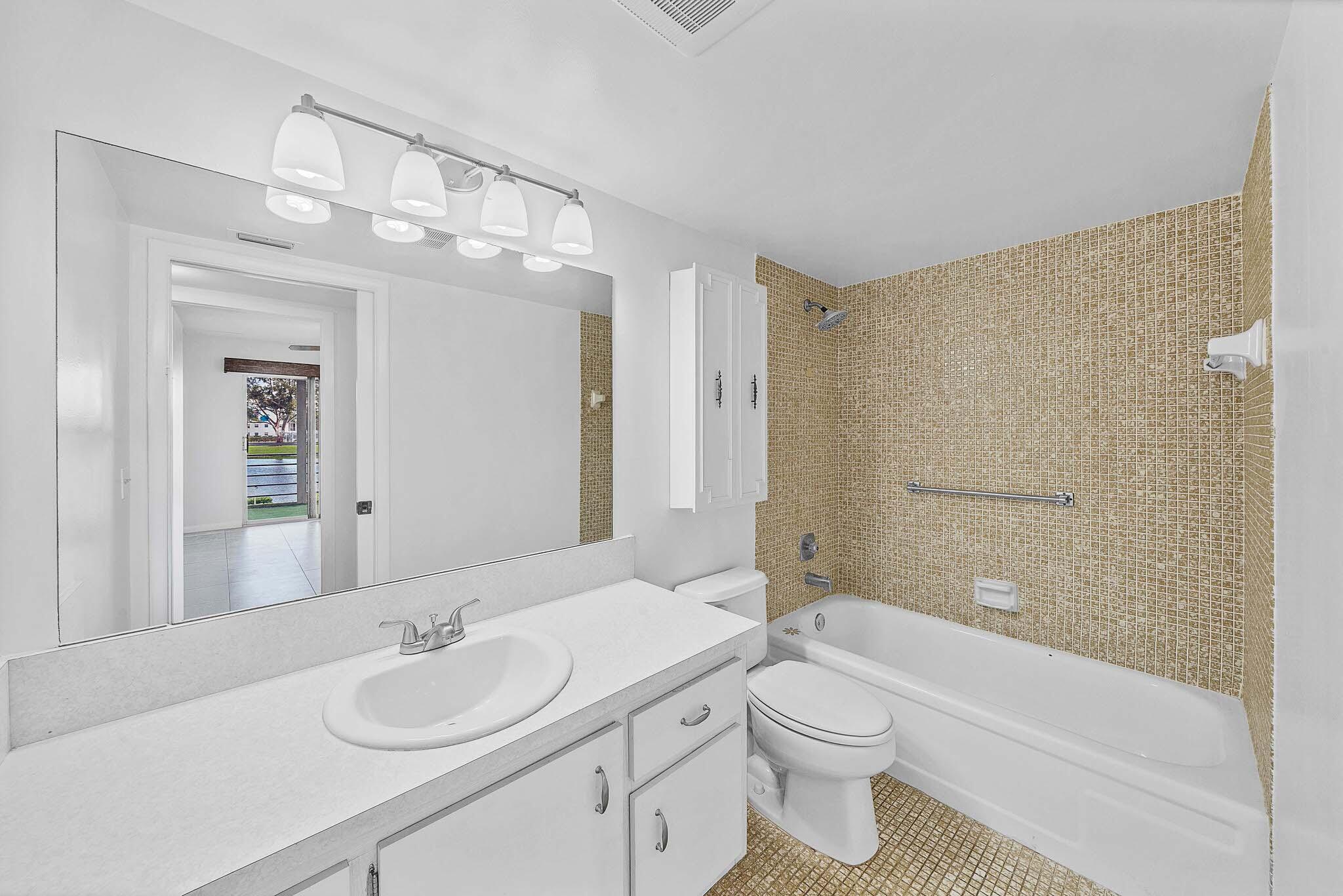 2049 Hythe A Boca Raton, FL 33434 - Photo 29 of 38 15 Guest Bedroom Suite (2)