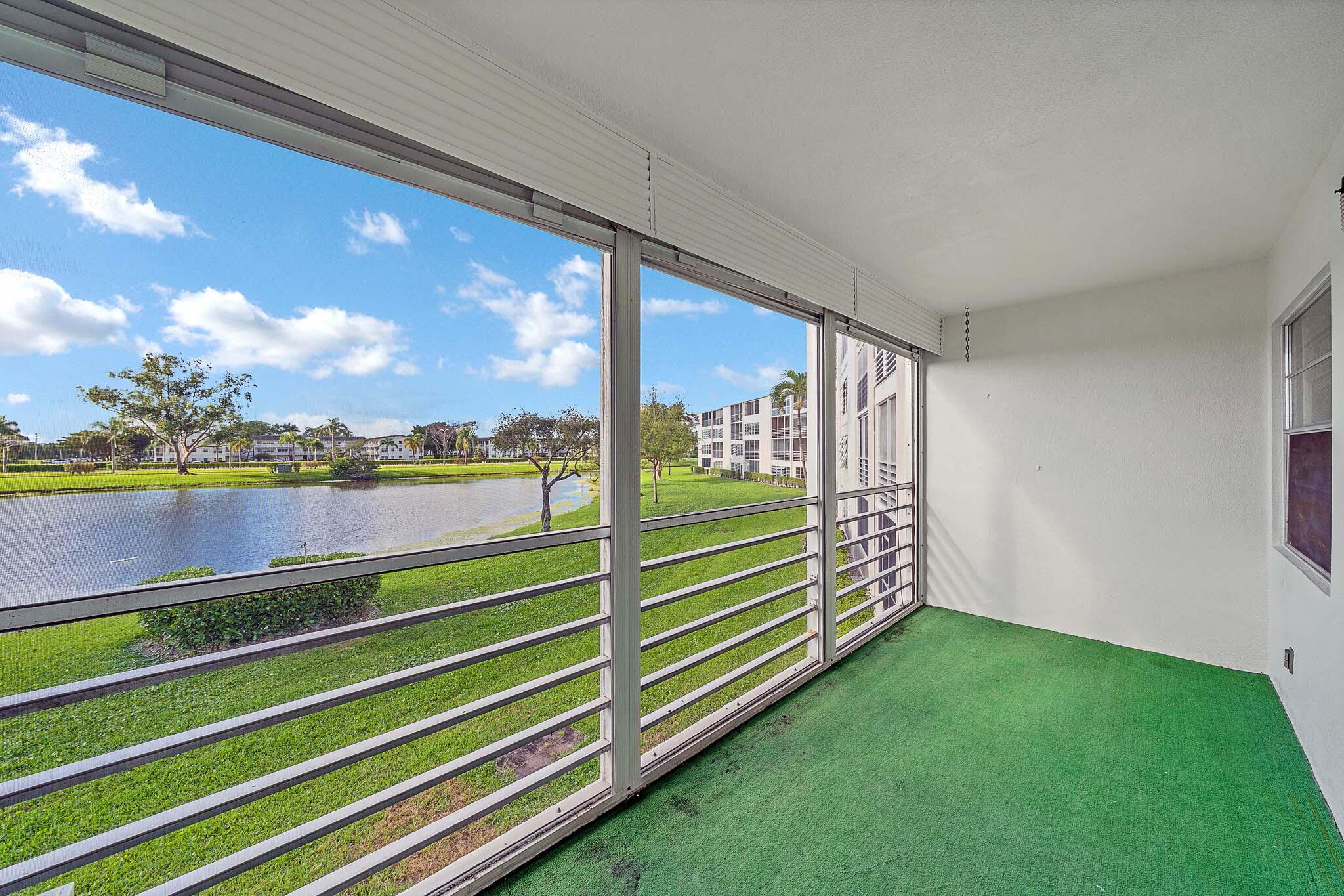 2049 Hythe A Boca Raton, FL 33434 - Photo 31 of 38 13 Balcony (2)