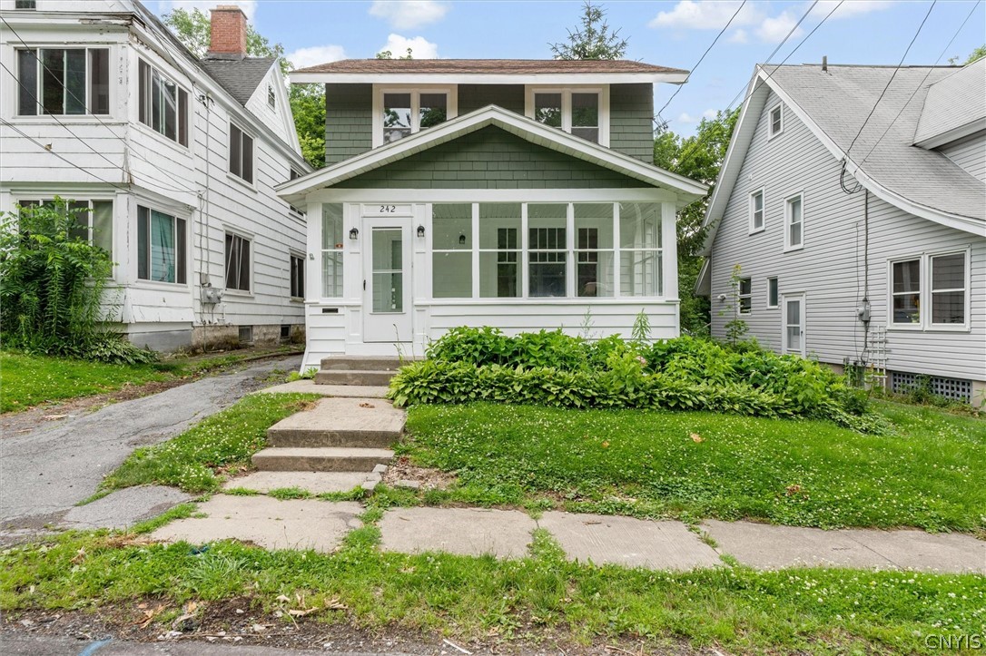 242 Rider Avenue Syracuse, NY 13207 - Photo 1 of 47