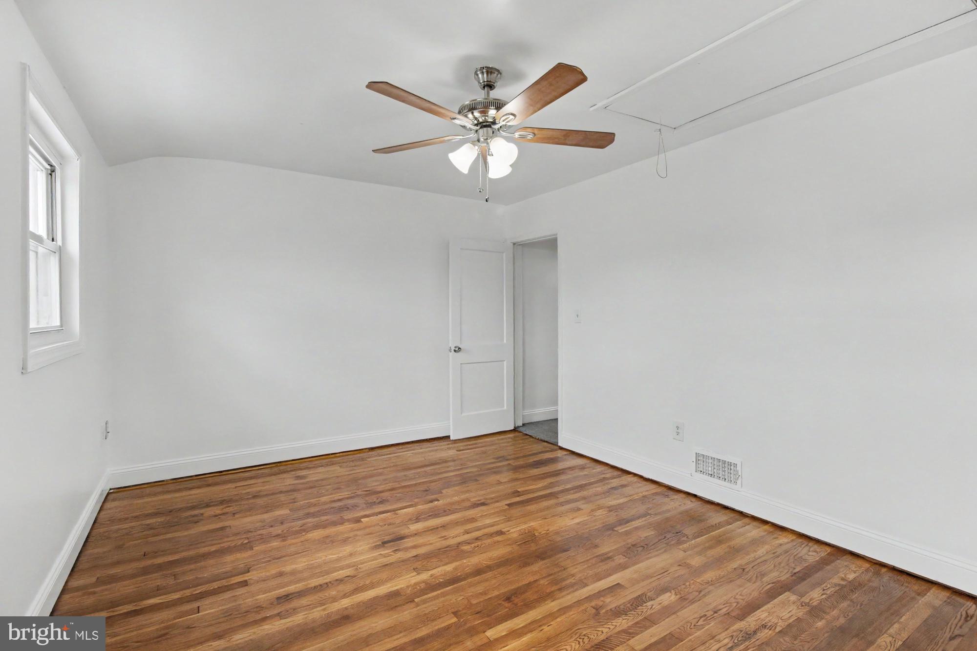 8218 Kavanagh Road Dundalk, MD 21222 - Photo 27 of 39 Bright and airy room with charm.