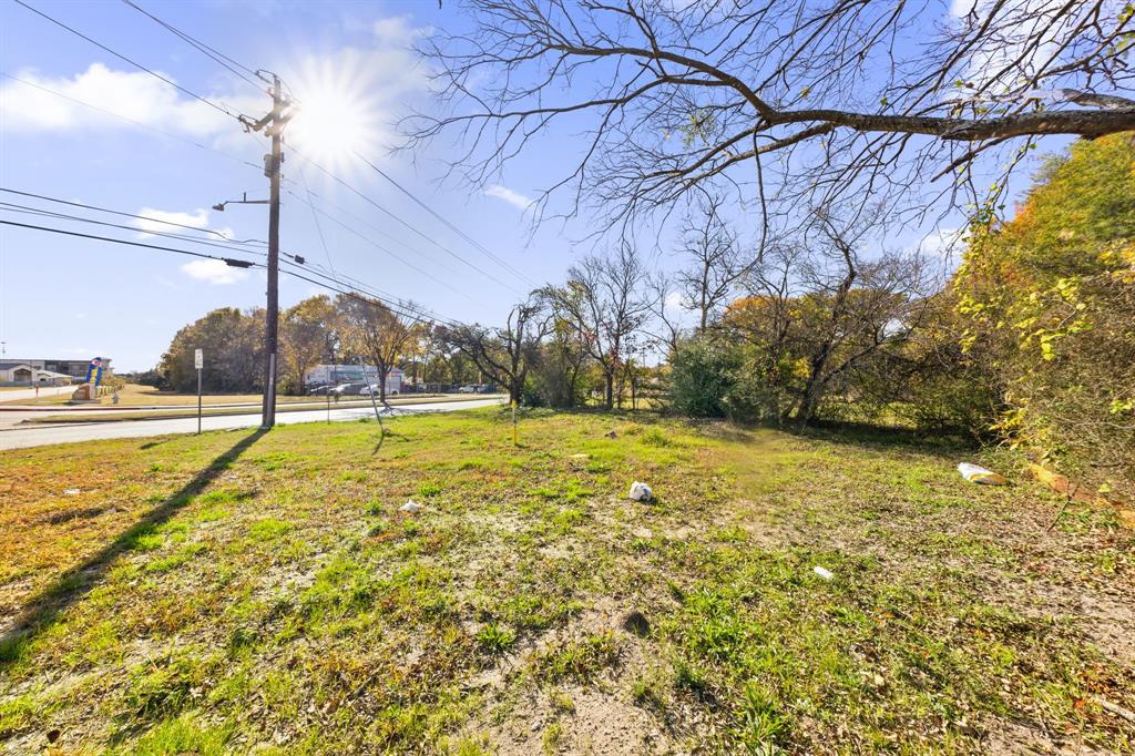 401 East Malloy Bridge Road Seagoville, TX 75159 - Photo 6 of 14 a view of a swimming pool with an outdoor space