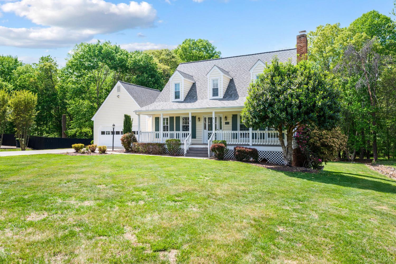 115 Hunters Creek Road Forest, VA 24551 - Photo 3 of 58