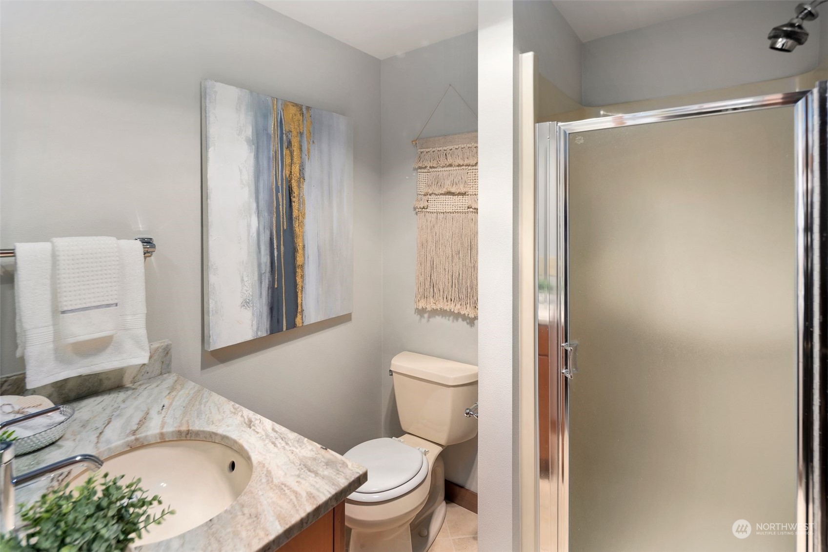 416 Daley Street, Unit C Edmonds, WA 98020 - Photo 21 of 38 a bathroom with a sink toilet and shower