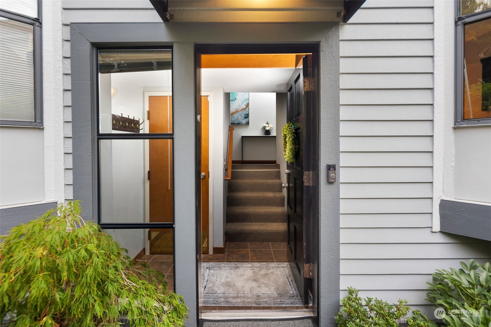 416 Daley Street, Unit C Edmonds, WA 98020 - Photo 5 of 38