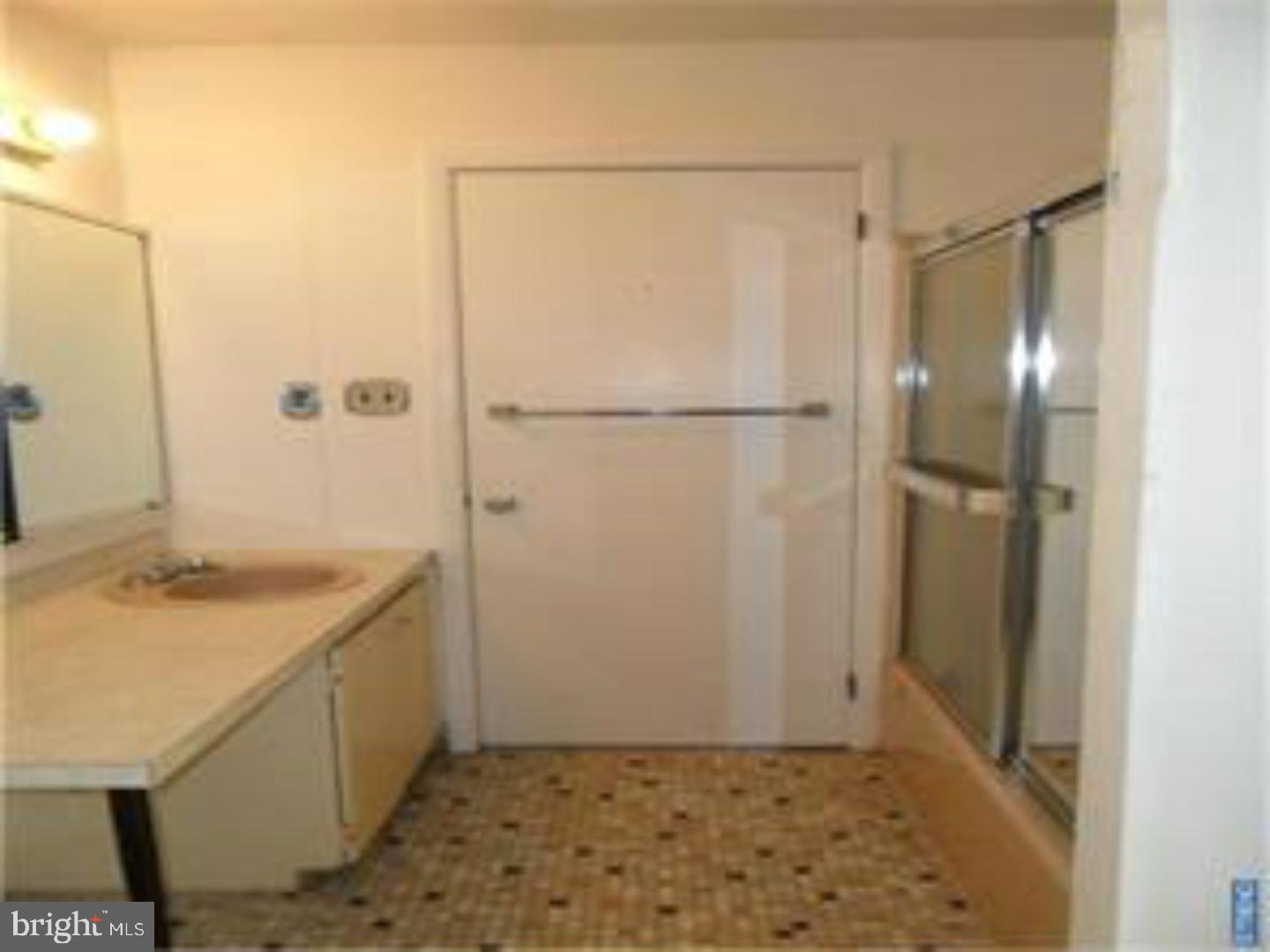 3 Georgetown Road Lindenwold, NJ 08021 - Photo 8 of 17 Bathroom