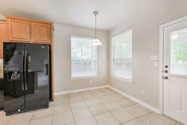 $3,975 | 6 Cordella Place, The Woodlands, TX 77382