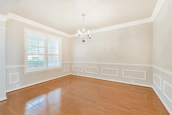 $3,975 | 6 Cordella Place, The Woodlands, TX 77382