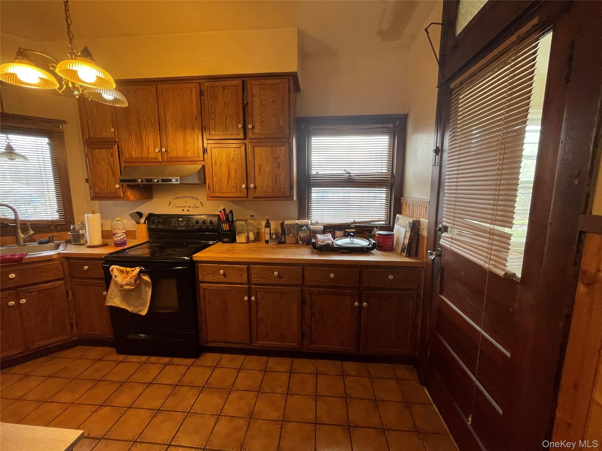 6341 Rte 209 Wawarsing, NY 12446 - Photo 8 of 18 Kitchen