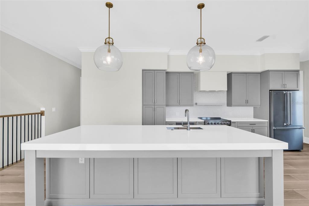 187 145th Avenue, Unit 4 St. Petersburg, FL 33708 - Photo 4 of 61