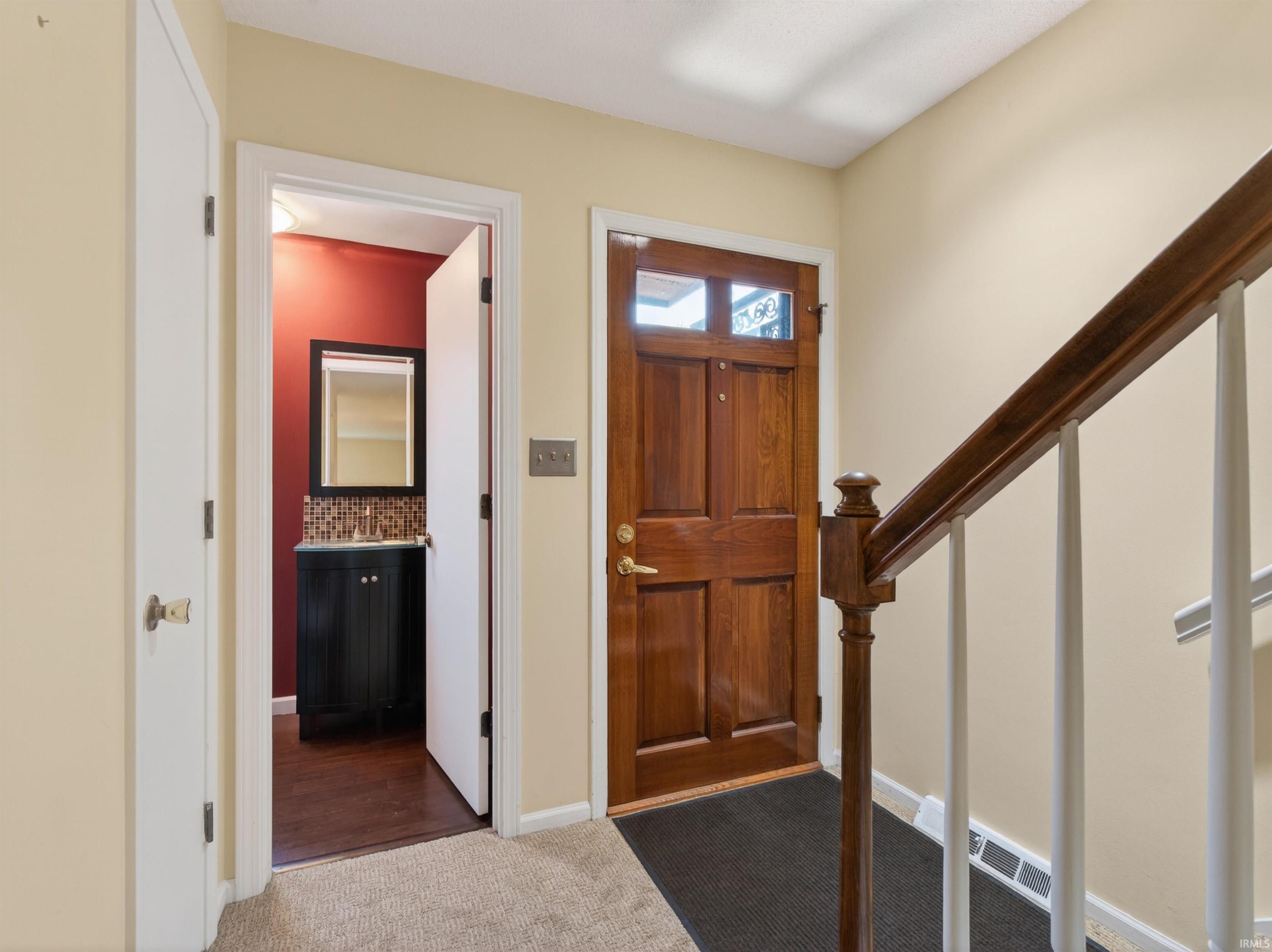 6730 Quail Ridge Lane Fort Wayne, IN 46804 - Photo 3 of 42