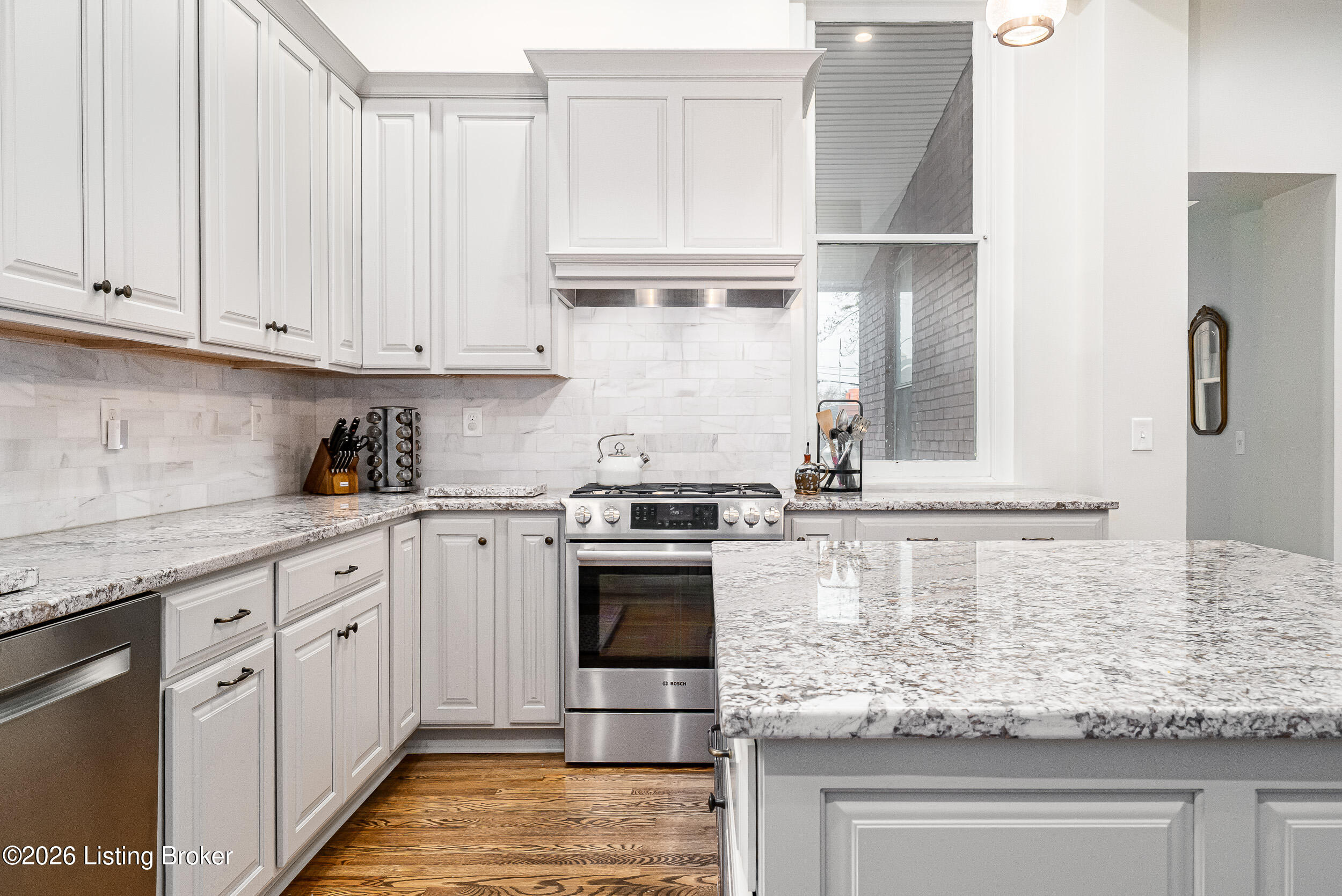 910 Cherokee Road Louisville, KY 40204 - Photo 27 of 87 Kitchen with Island Seating