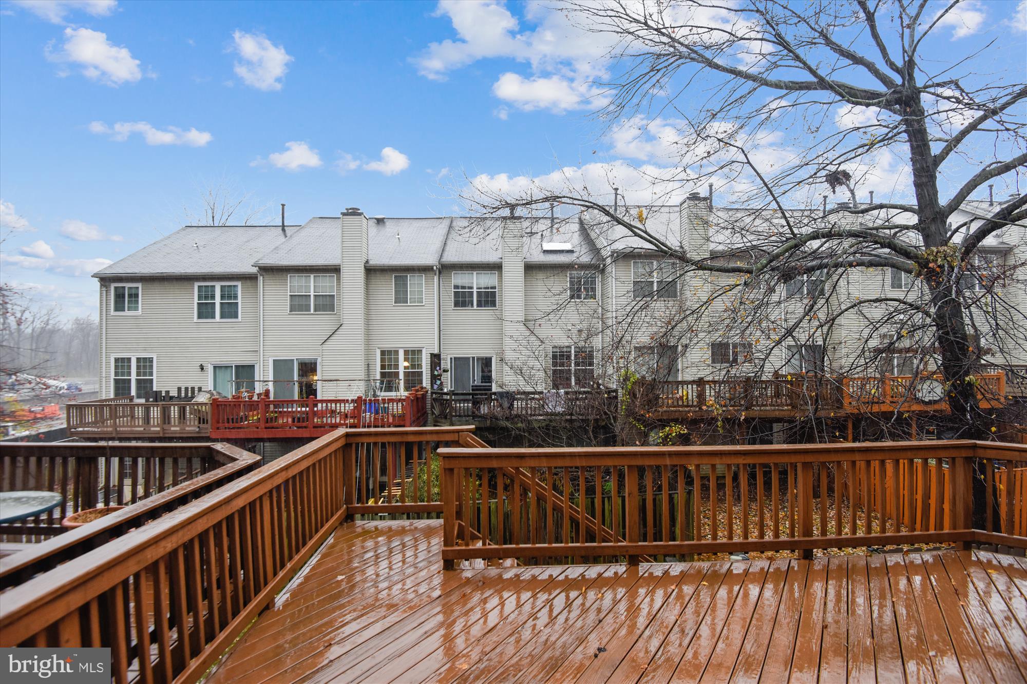 2828 Roesh Way Vienna, VA 22181 - Photo 13 of 36 Deck View
