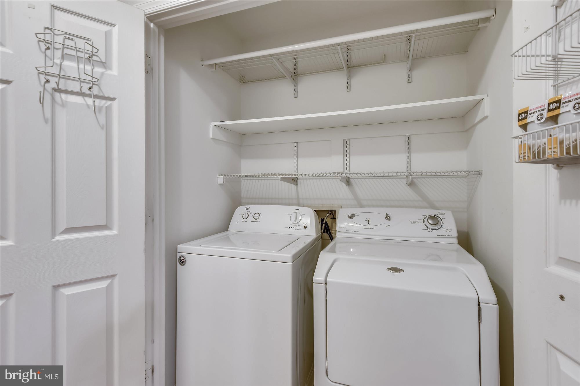 2828 Roesh Way Vienna, VA 22181 - Photo 19 of 36 Bedroom Level Laundry