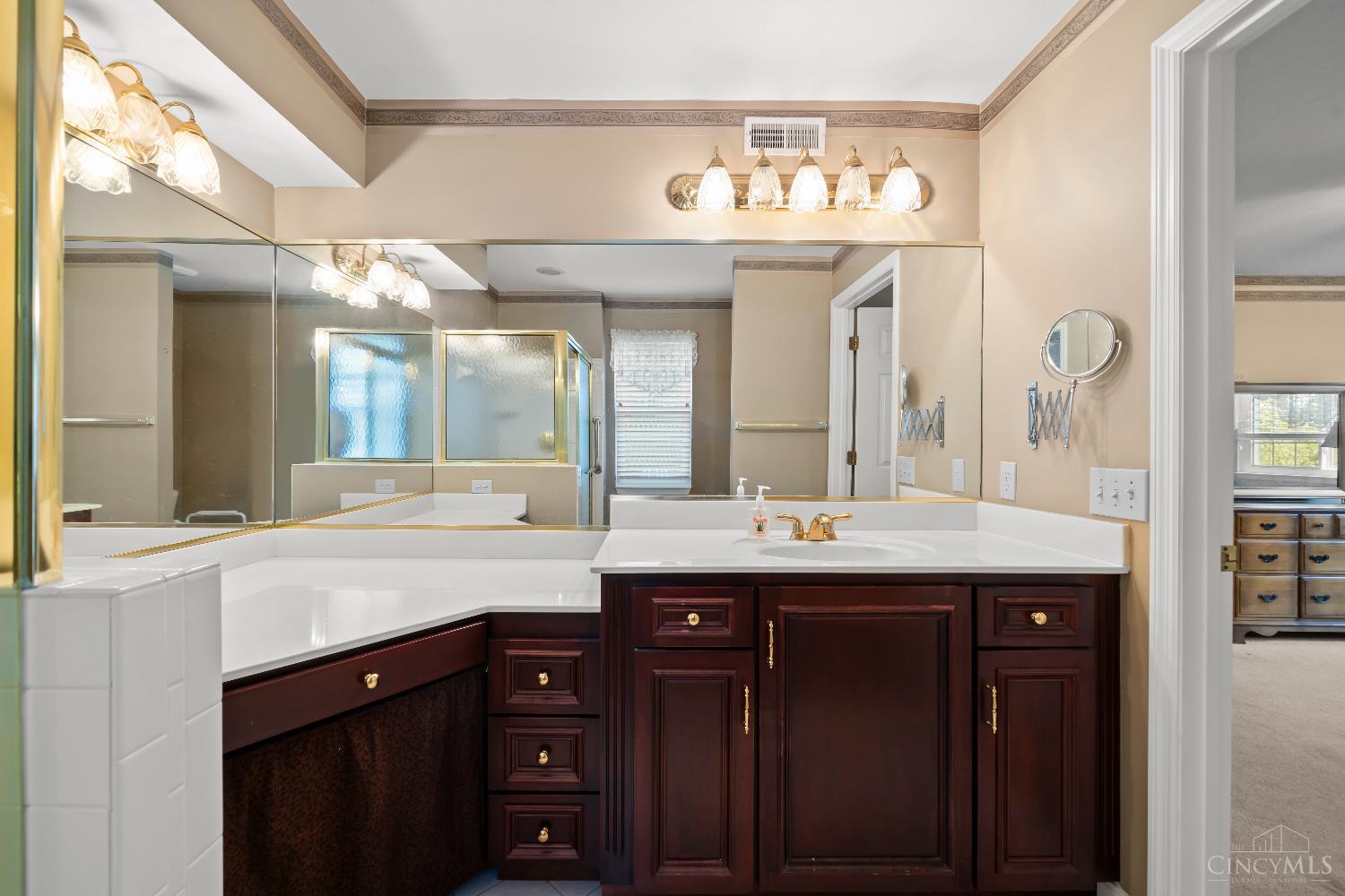 817 Neeb Road, Unit 2 Cincinnati, OH 45233 - Photo 24 of 28 Gallery Image 24