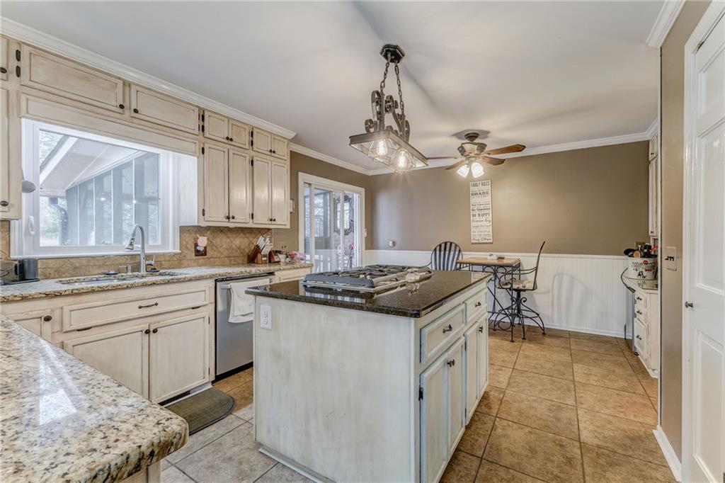 6164 Fairmount Highway Southeast Calhoun, GA 30701 - Photo 12 of 46