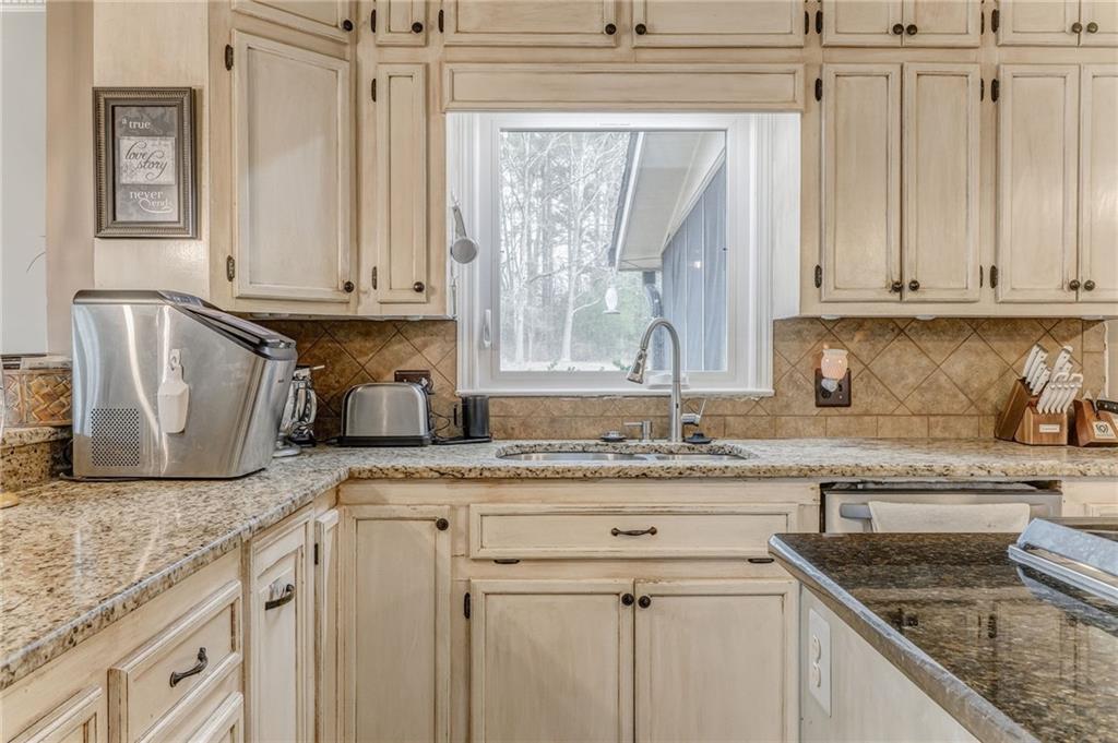 6164 Fairmount Highway Southeast Calhoun, GA 30701 - Photo 14 of 46