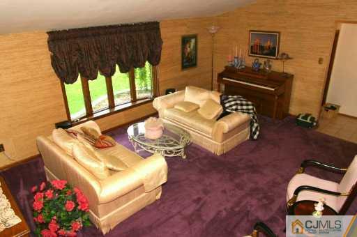 24 Timber Road East Brunswick, NJ 08816 - Photo 3 of 8