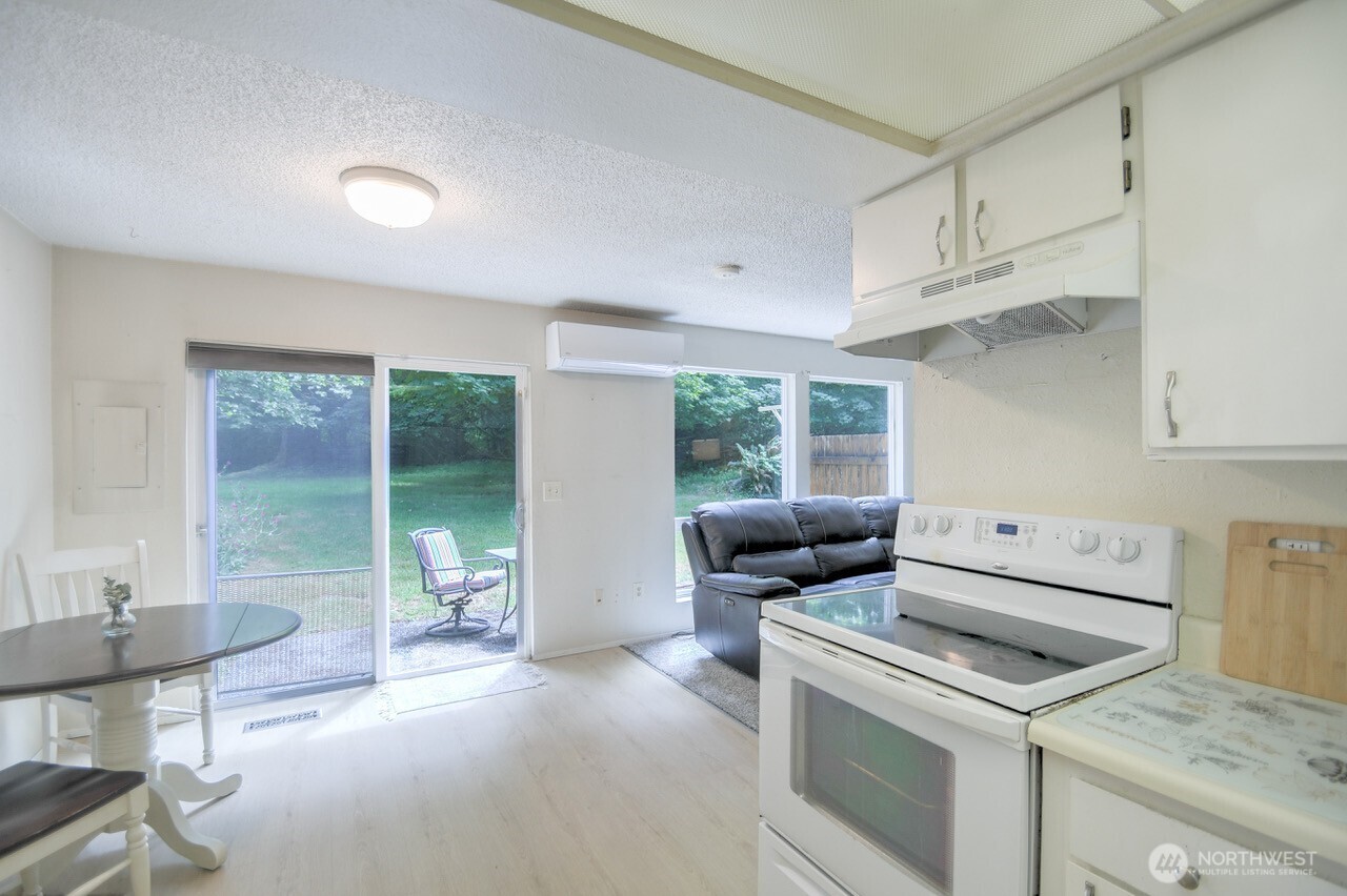 7411 Fairview Road Southwest, Unit 24 Olympia, WA 98512 - Photo 5 of 24