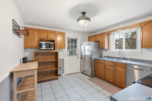 $299,900 | 71 Hatch Street, New Britain, CT 06053