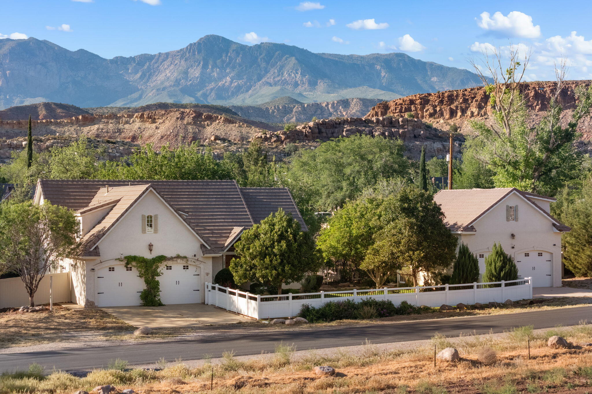 1-web-or-mls-20 Valley Rd - www.aspencre