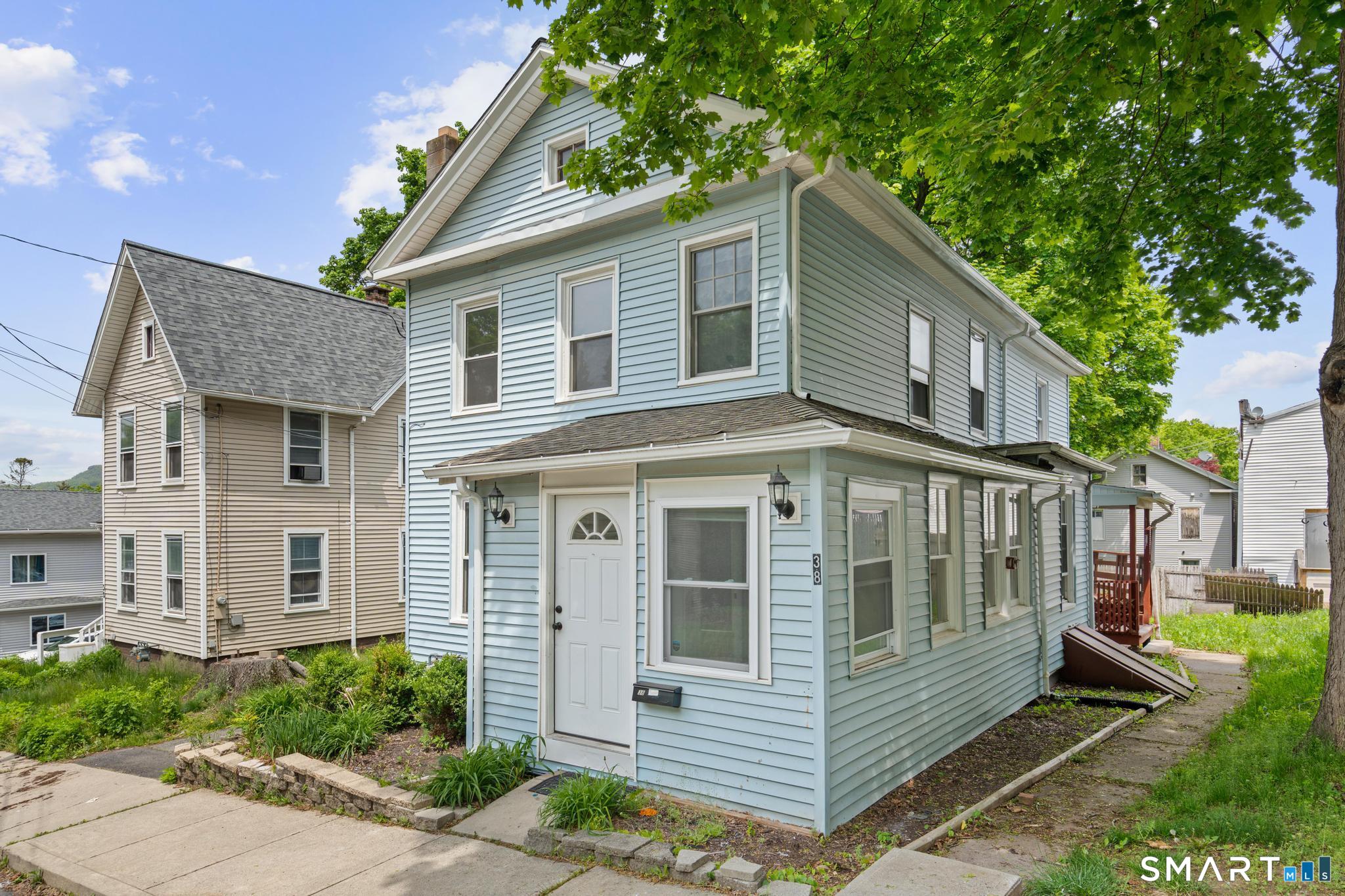 38 Grant Street Meriden, CT 06450 - Photo 2 of 37