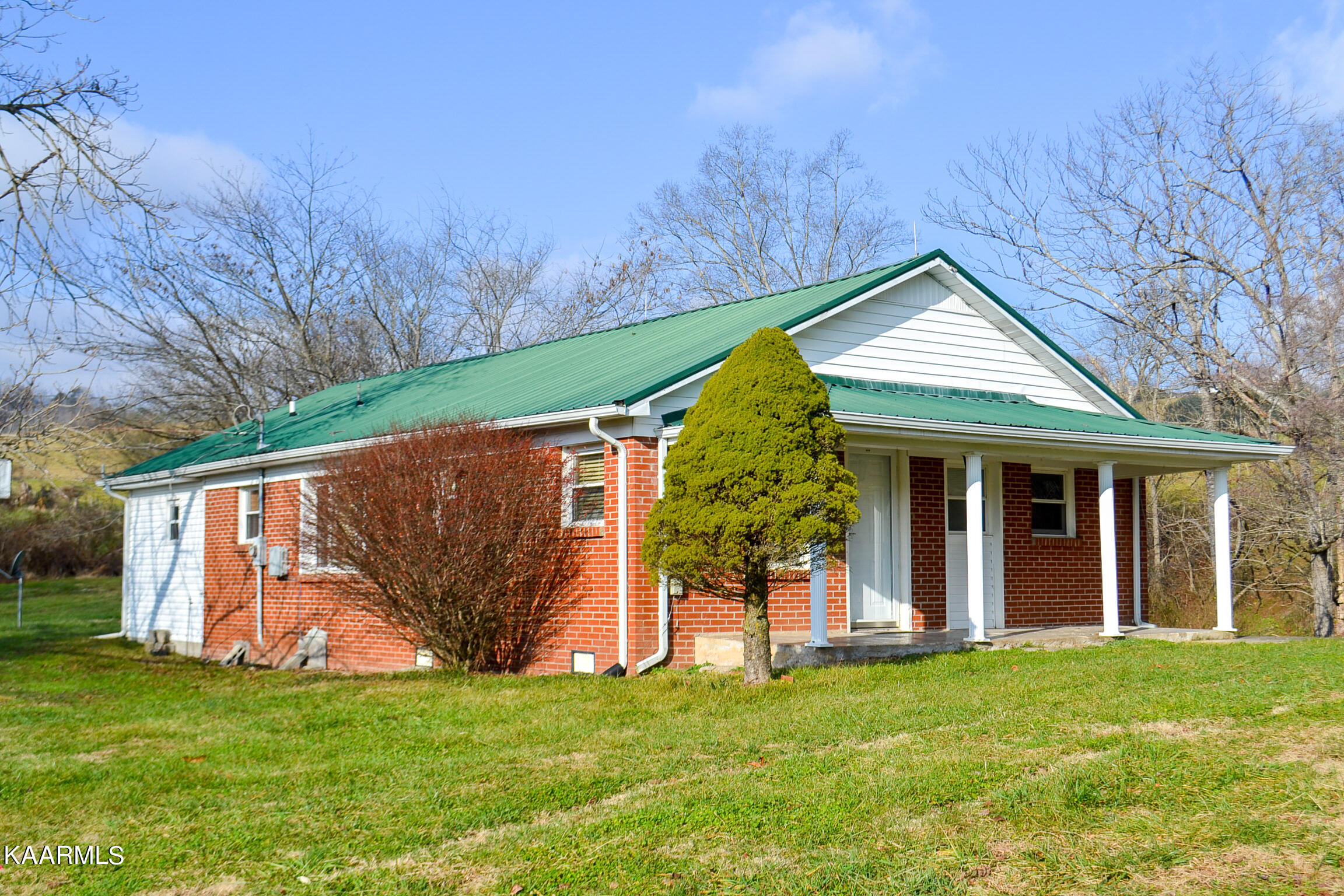 1156 Pump Springs Road Harrogate, TN 37752 - Photo 1 of 42 DSC_0525