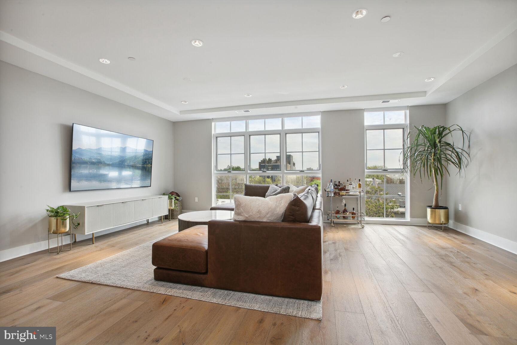 1827 Wiltberger Street Northwest, Unit 405 Washington, DC 20001 - Photo 13 of 51