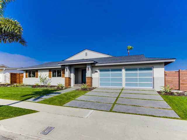 5915 Soledad Mountain Road La Jolla, CA 92037 - Photo 2 of 25 Drivable grass pads in place throughout the front yard allow for extra parking and easy entry & exit from the property