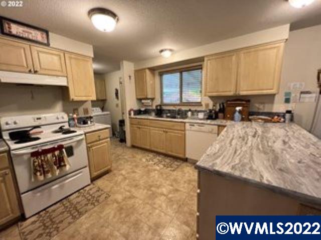 42425 Fort Hill Road Willamina, OR 97396 - Photo 8 of 18