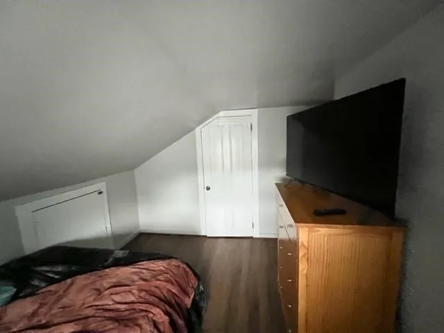 $3,500 | 10 Hammond Street, Unit B, Newport, RI 02840