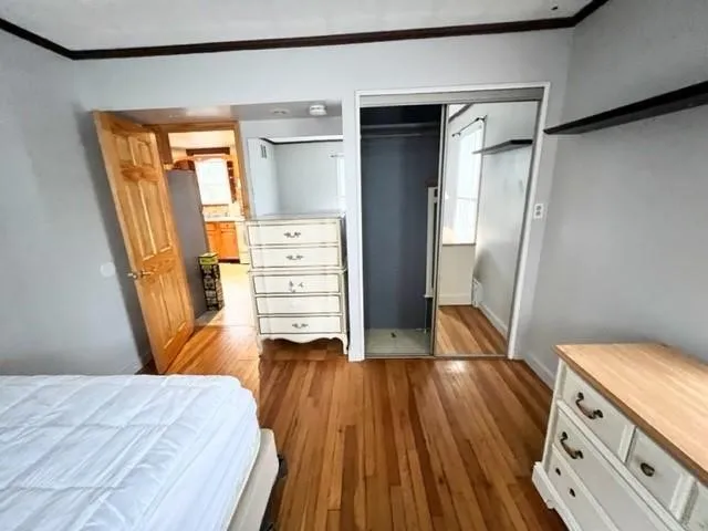 $3,500 | 10 Hammond Street, Unit B, Newport, RI 02840