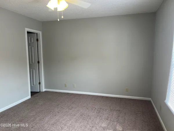 $1,275 | 222 Cape Point Lane, Unit B, Greenville, NC 27858