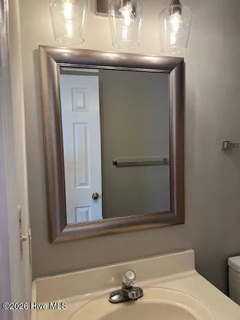 $1,275 | 222 Cape Point Lane, Unit B, Greenville, NC 27858