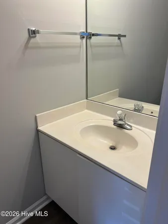 $1,275 | 222 Cape Point Lane, Unit B, Greenville, NC 27858