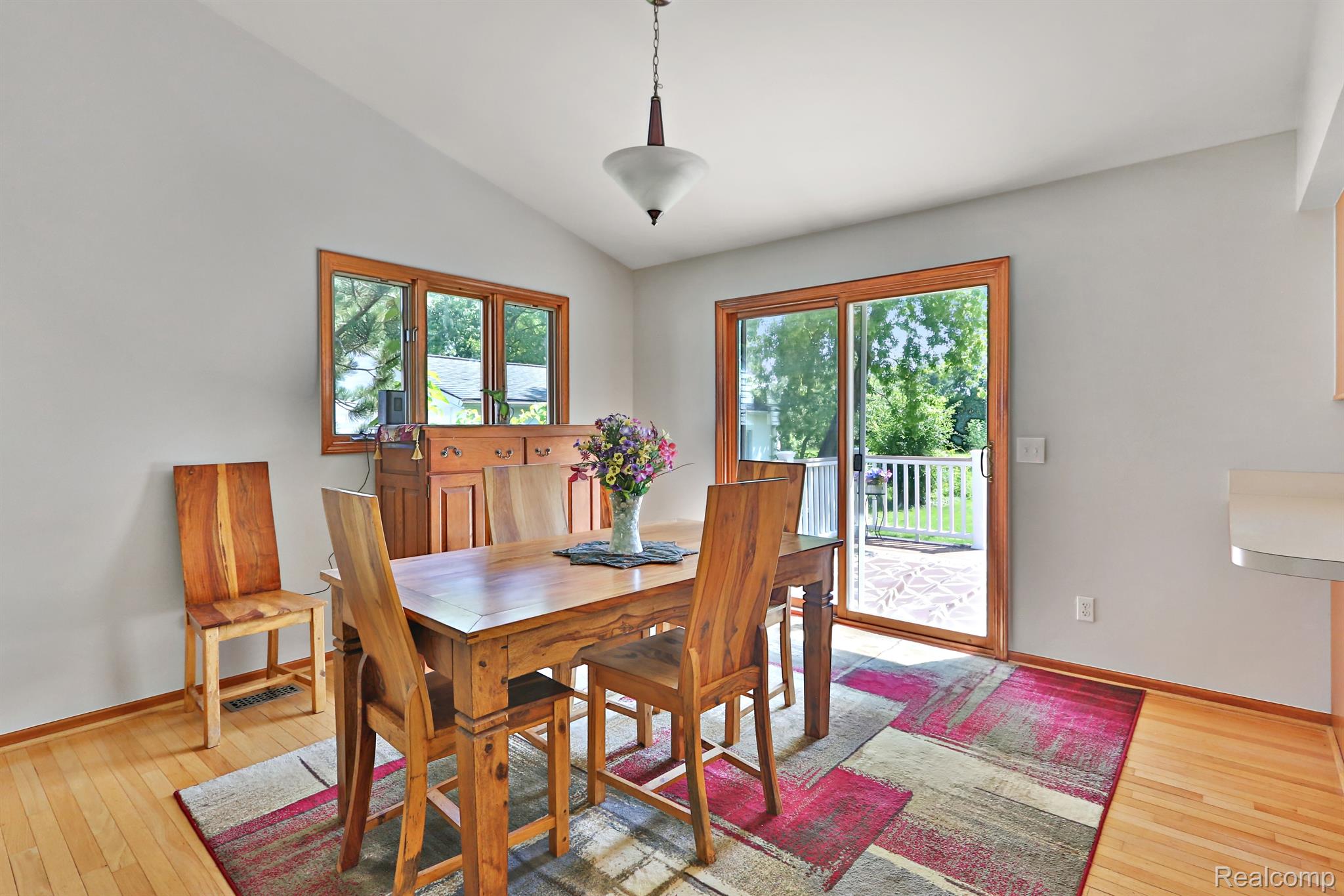 1704 Milverton Road Troy, MI 48083 - Photo 8 of 25 Gallery Image 8